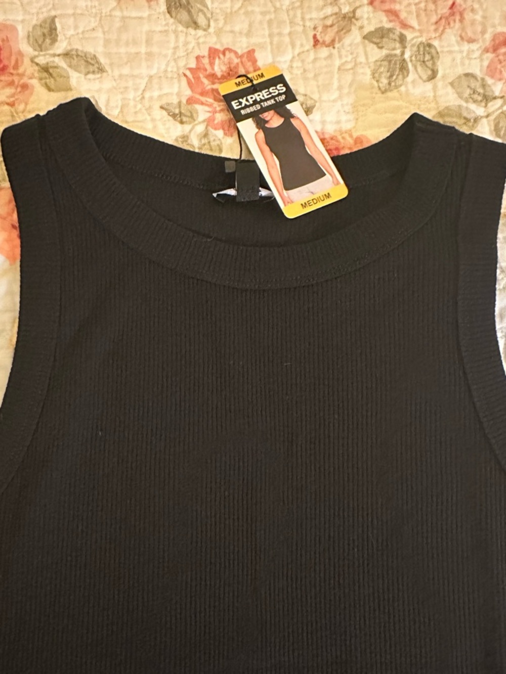 Express Ribbed Tank - Picture 3 of 4